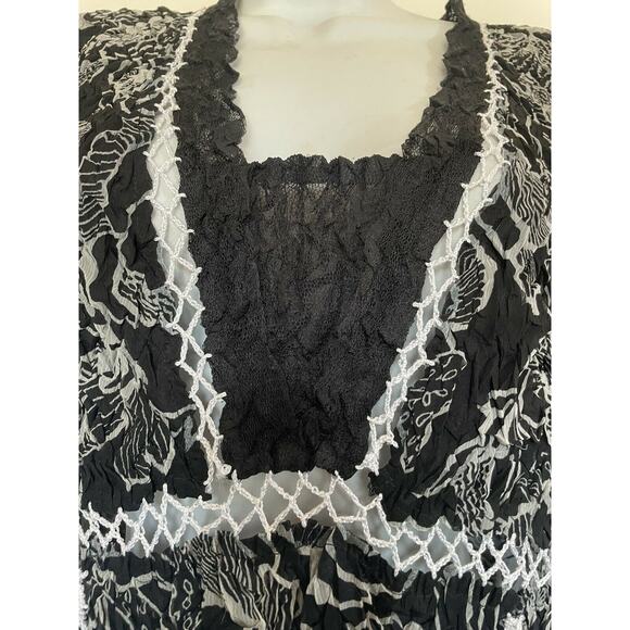 ALBERTO MAKALI Size M Black White Crinkle Floral Print Blouse Shirt Top - Picture 6 of 6